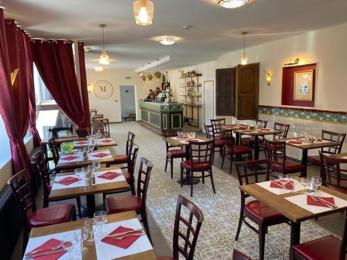 Отель La Madeleine Saint-Benoit-sur-Loire Экстерьер фото