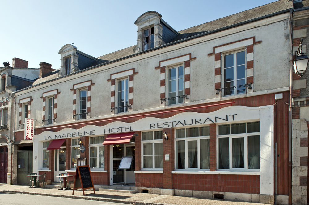 Отель La Madeleine Saint-Benoit-sur-Loire Экстерьер фото